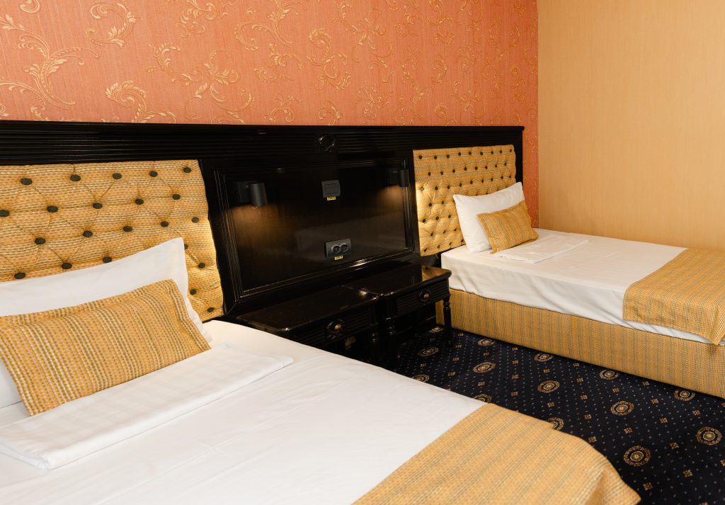 Cameră dublă, Hotel Ambasador