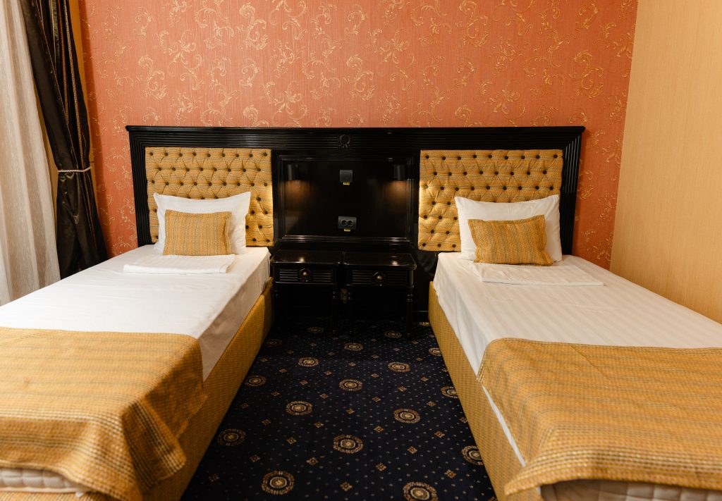 Cameră dublă, Hotel Ambasador