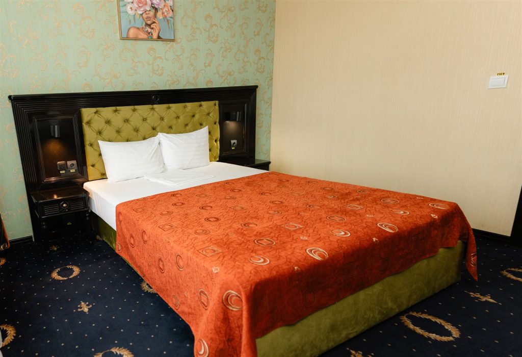 Cameră matrimonială, Hotel Ambasador