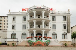 Faţada Hotel Ambasador