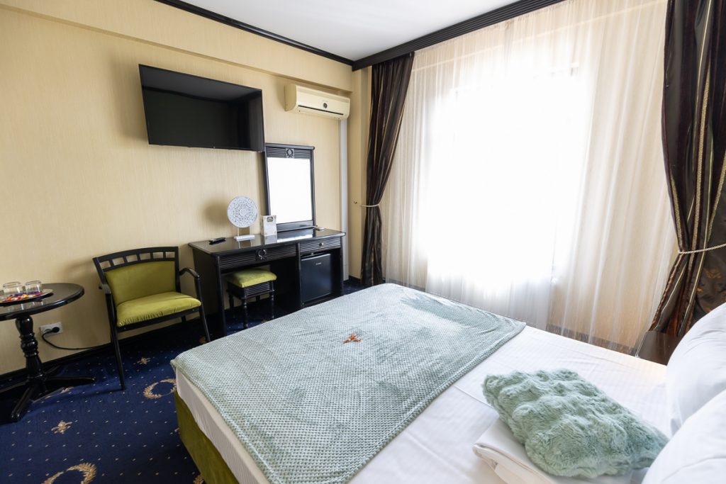 Cameră matrimonială, Hotel Ambasador