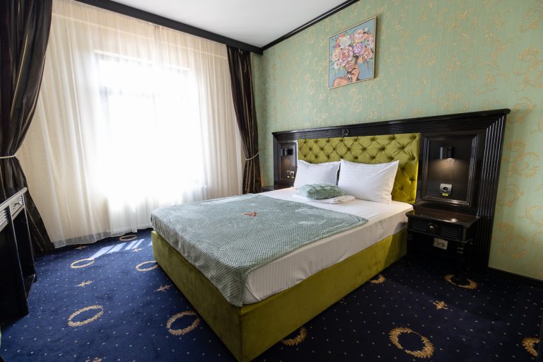 Cameră matrimonială, Hotel Ambasador
