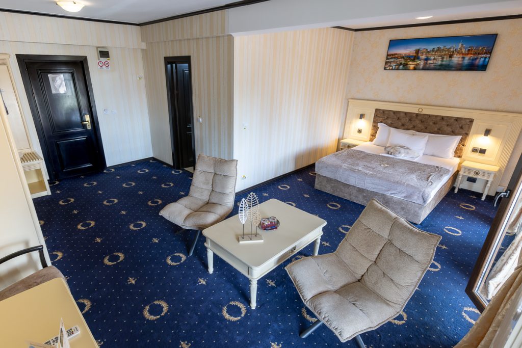 Cameră VIP, Hotel Ambasador