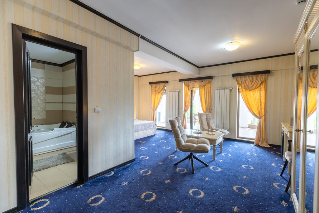 Cameră VIP, Hotel Ambasador