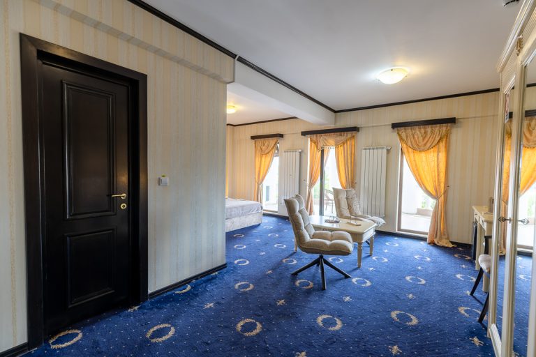 Cameră VIP, Hotel Ambasador