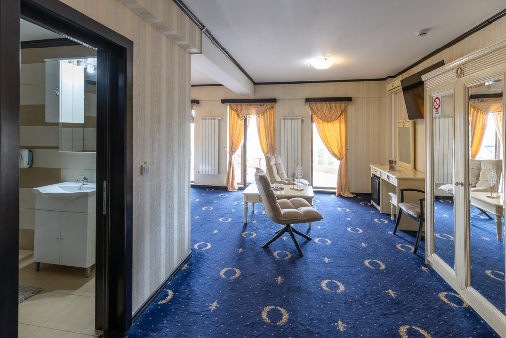Cameră VIP, Hotel Ambasador